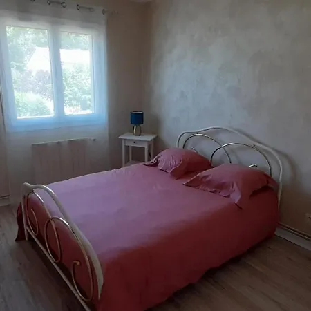 Сasa de vacaciones Spacious House Close To Schools And Hospital