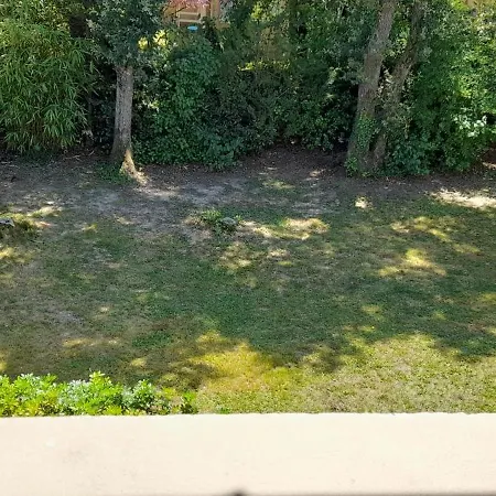 Spacious House Close To Schools And Hospital Ferienhaus *