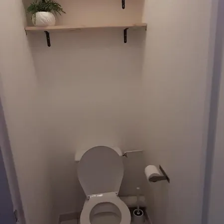 Ferienhaus Spacious House Close To Schools And Hospital *