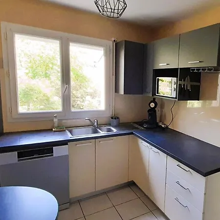 Ferienhaus Spacious House Close To Schools And Hospital