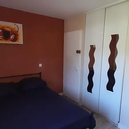 Spacious House Close To Schools And Hospital *