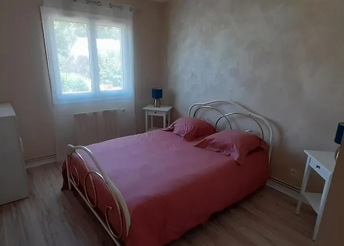 Сasa de vacaciones Spacious House Close To Schools And Hospital