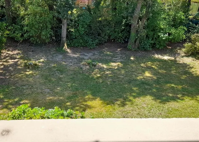 Spacious House Close To Schools And Hospital Ferienhaus *