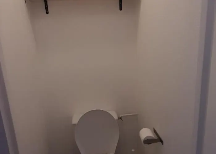 Сasa de vacaciones Spacious House Close To Schools And Hospital *